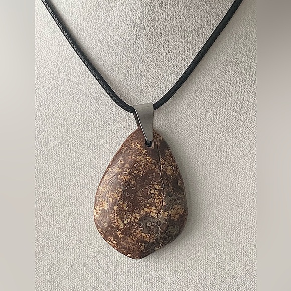 Jasper Pendant Necklace - Picture 3 of 4